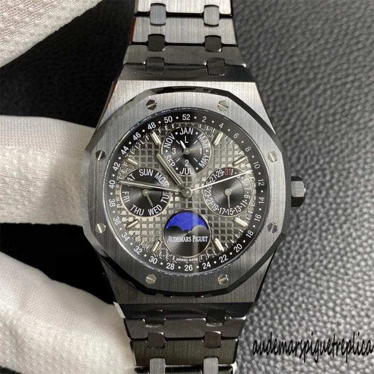 Swiss Audemars Piguet (modified version) Royal Oak 26579 black ceramic ...